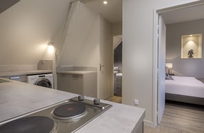 Full-size fridge, microwave, oven, stovetop - Demeure des Remparts (Provins)