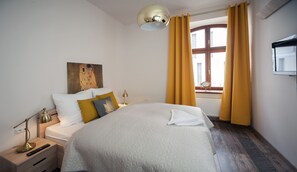 Comfort Apartment, 2 Bedrooms | Iron/ironing board, free WiFi, bed sheets