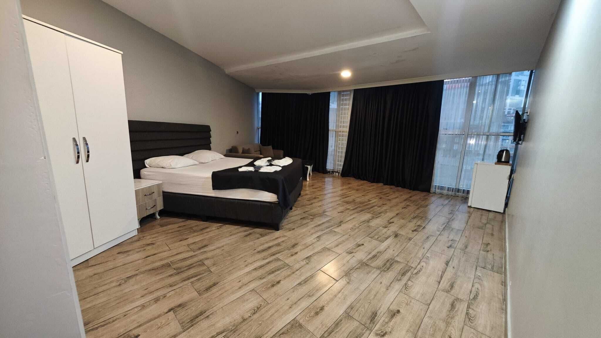 Dobbeltrom for 1 person – deluxe | Blendingsgardiner, lydisolert, wi-fi (inkludert) og sengetøy