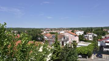 Dreibettzimmer (4) | Blick auf die Stadt