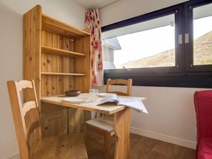 تناول الطعام