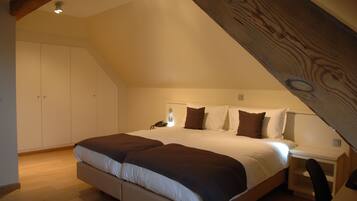 Premium bedding, desk, blackout curtains, soundproofing