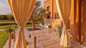 Unclassified image, 2 of 39, button - Villa Luna (Marrakech)