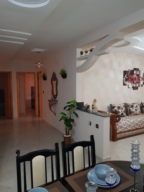 Apartment | Living area | Flat-screen TV - Lilia-appart (Oujda)