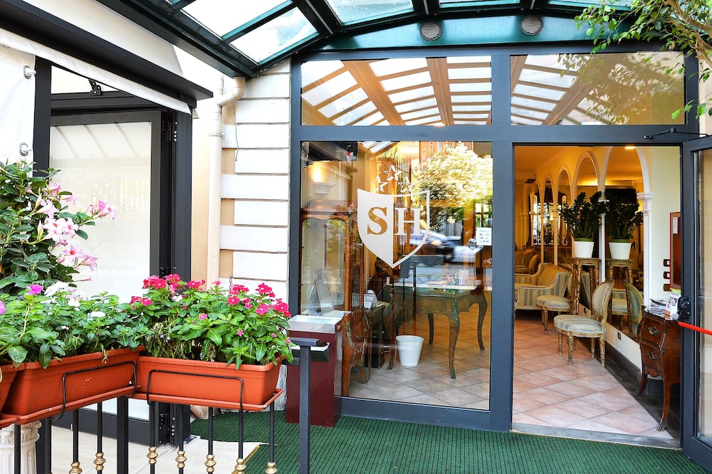 Sourire Hotel