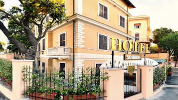 Facciata della struttura