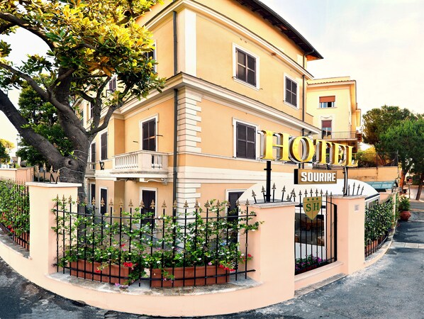 واجهة المنشأة