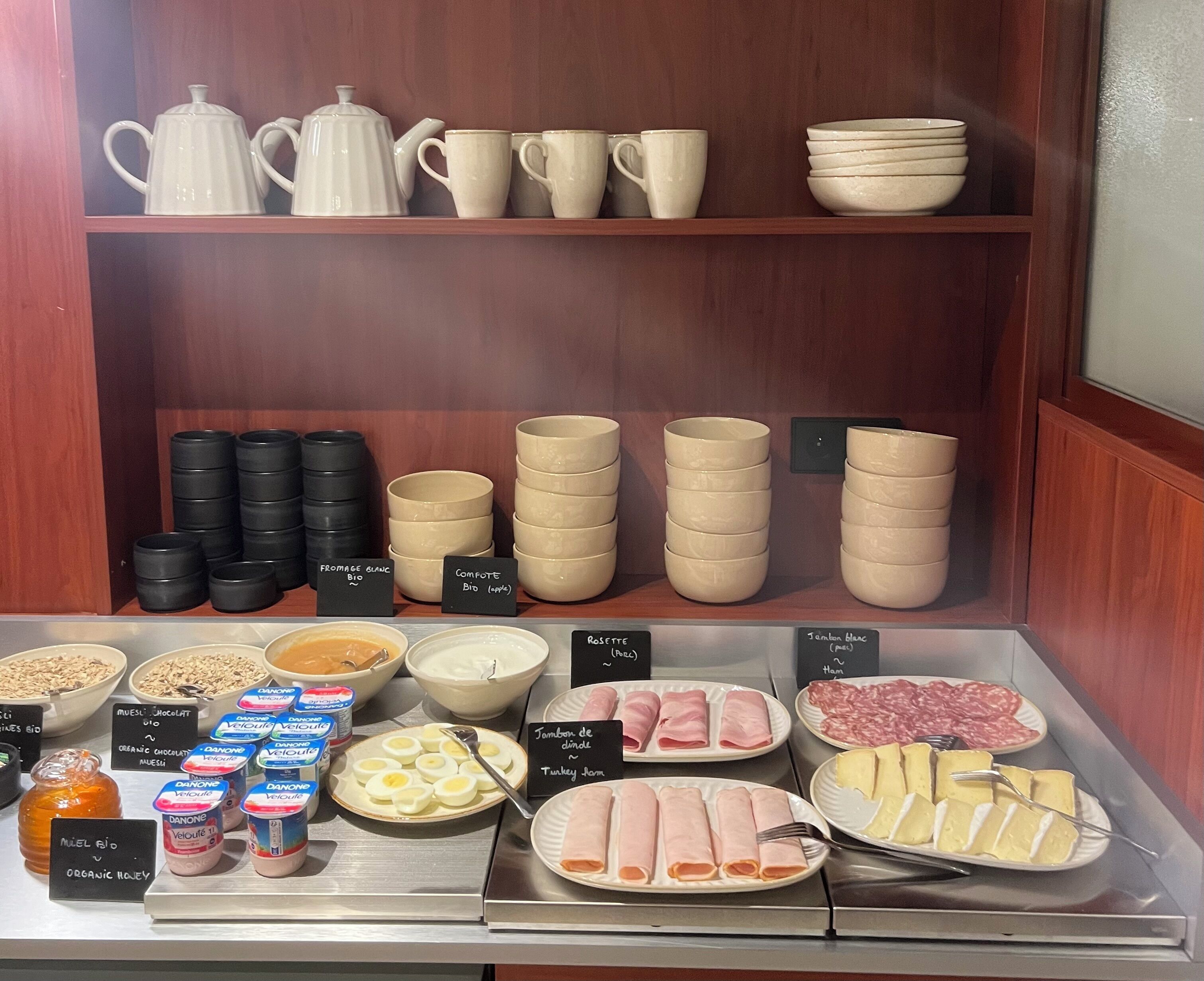 daily buffet breakfast (eur 14 per person)
