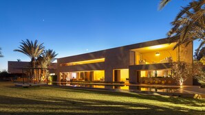 Unclassified image, 3 of 14, button - Villa White stone (Marrakech)