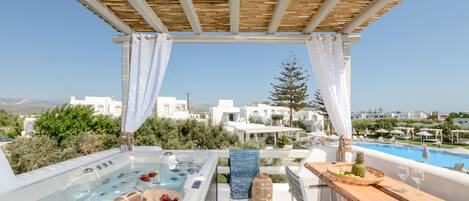 Grand Suite, Hot Tub | Terrace/patio