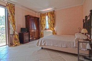 Bureau, draps fournis