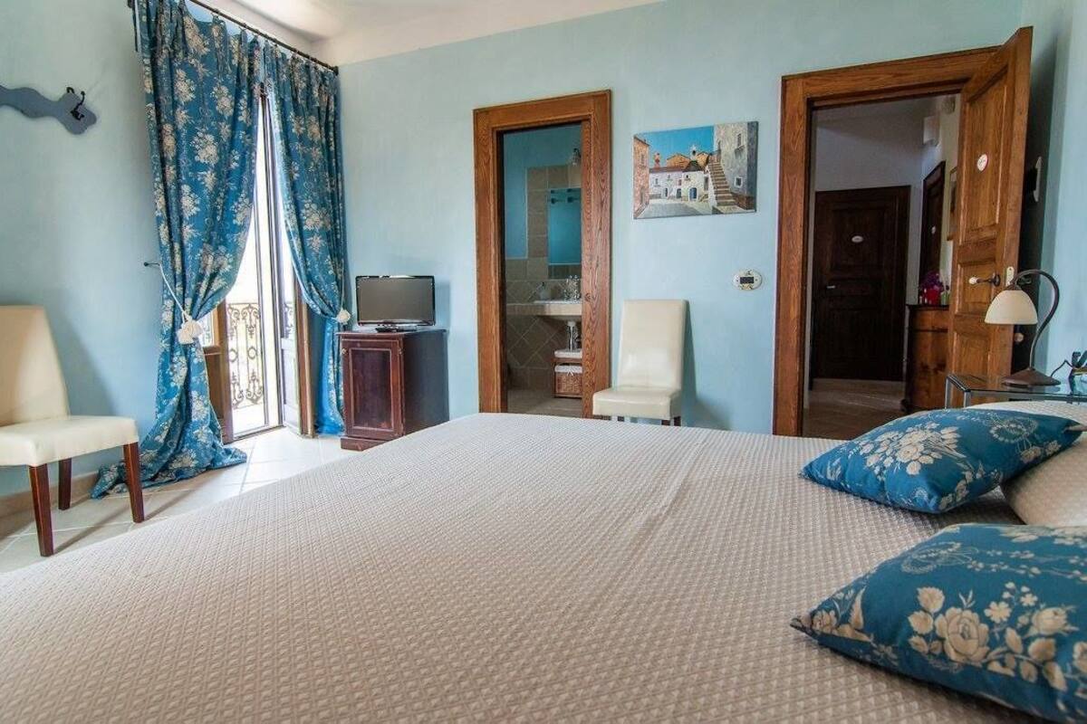 Bureau, draps fournis