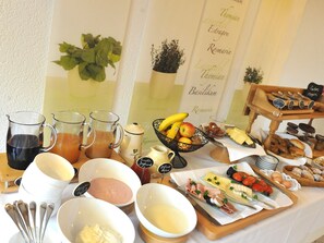 Bữa sáng buffet