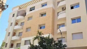 Unclassified image, 2 of 22, button - Appartement De Luxe 4 Chambres (Oujda)