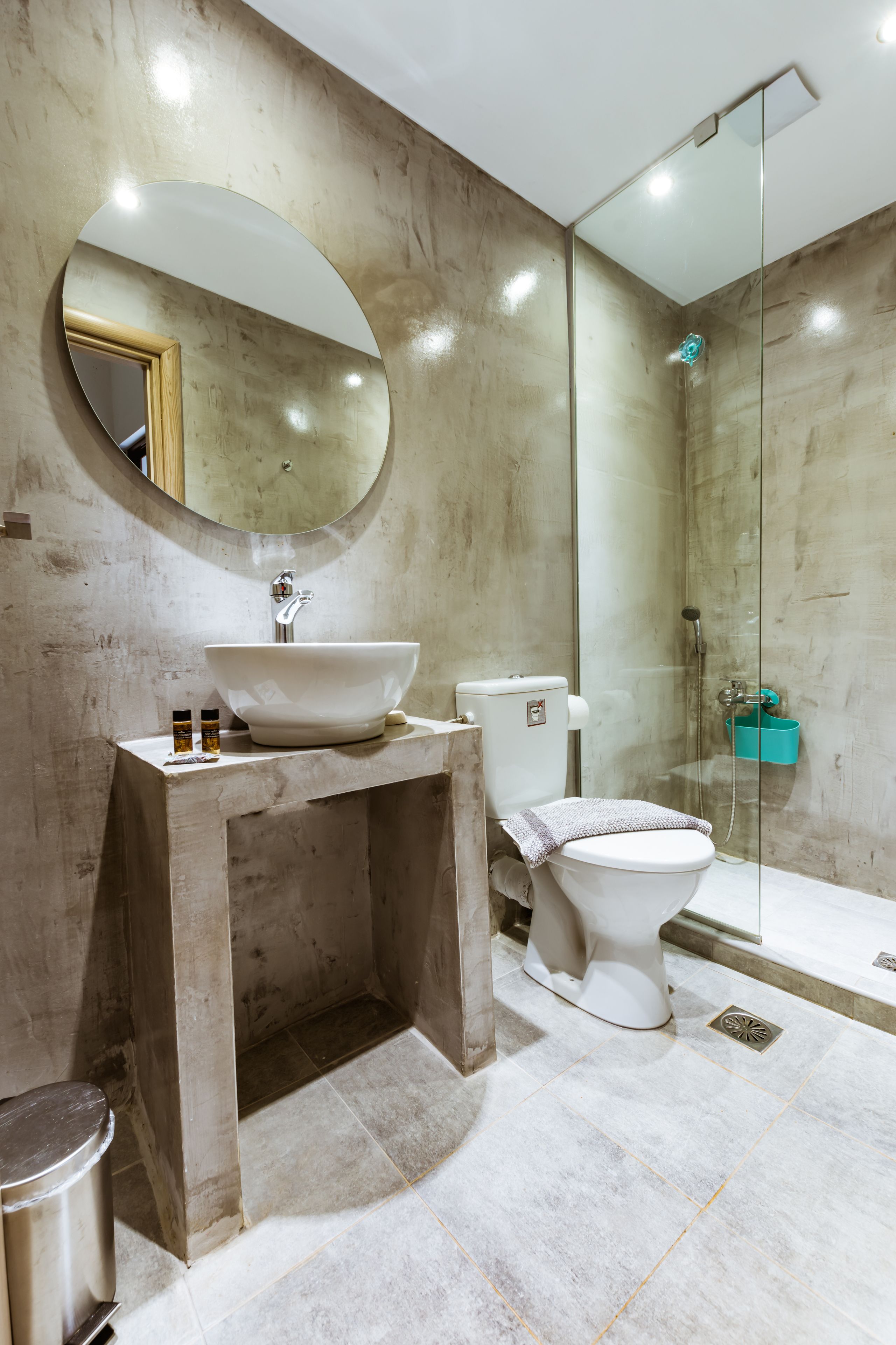 Photo - Gregory Comfort Hotel