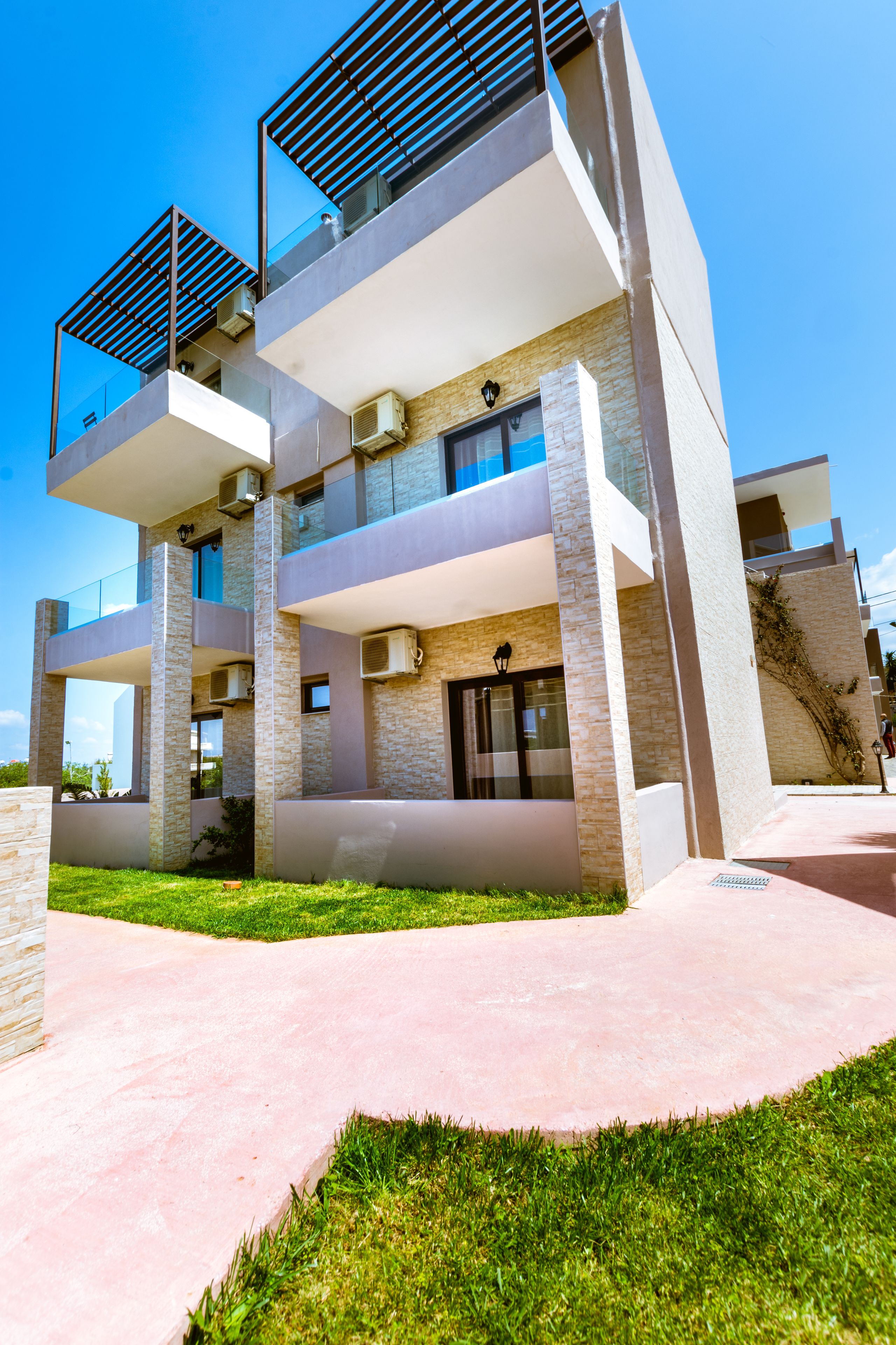 Photo - Gregory Comfort Hotel