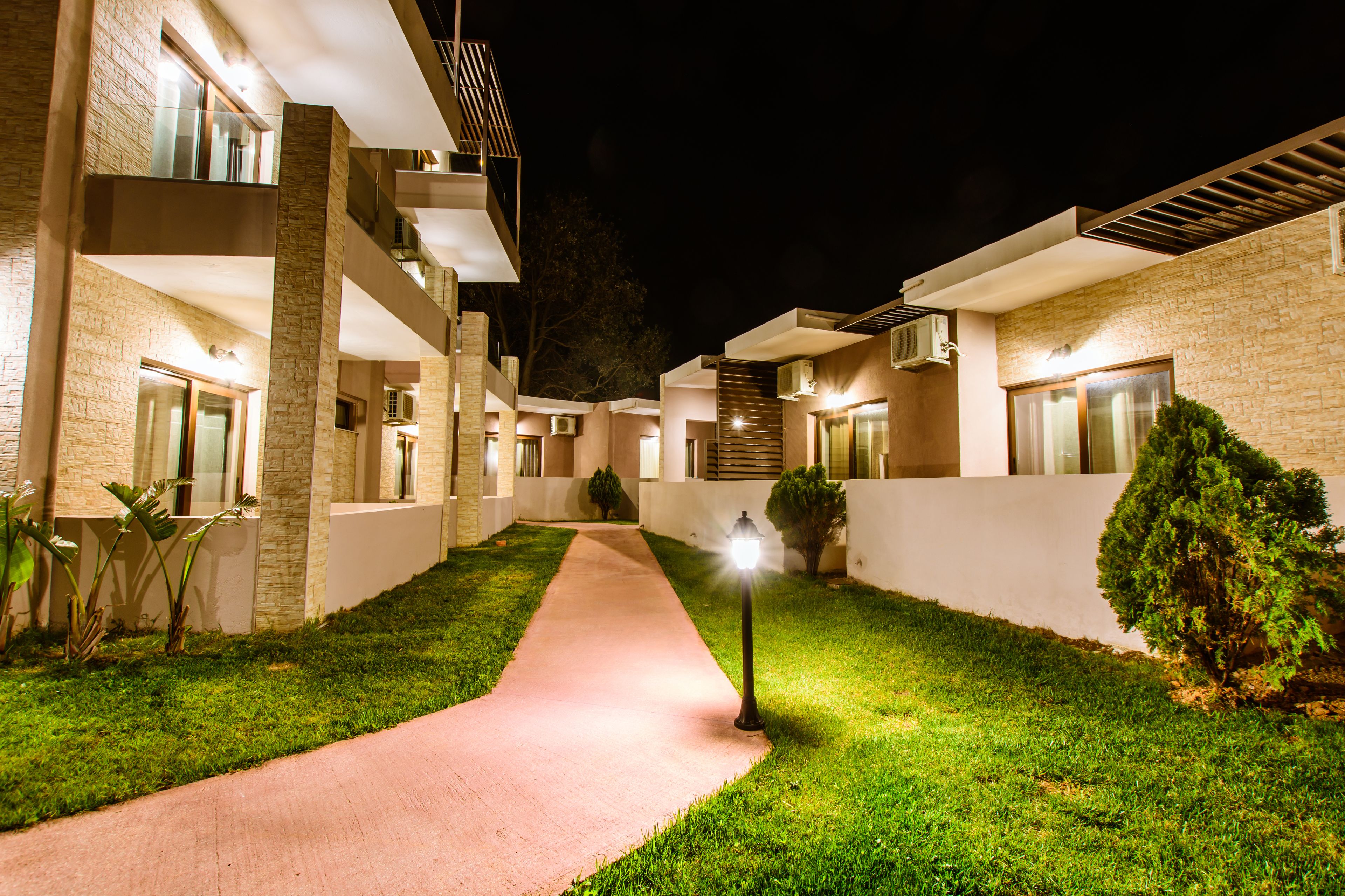 Photo - Gregory Comfort Hotel