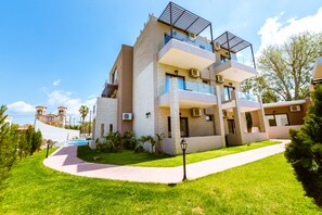 Front of property - Gregory Comfort Hotel (Chania)