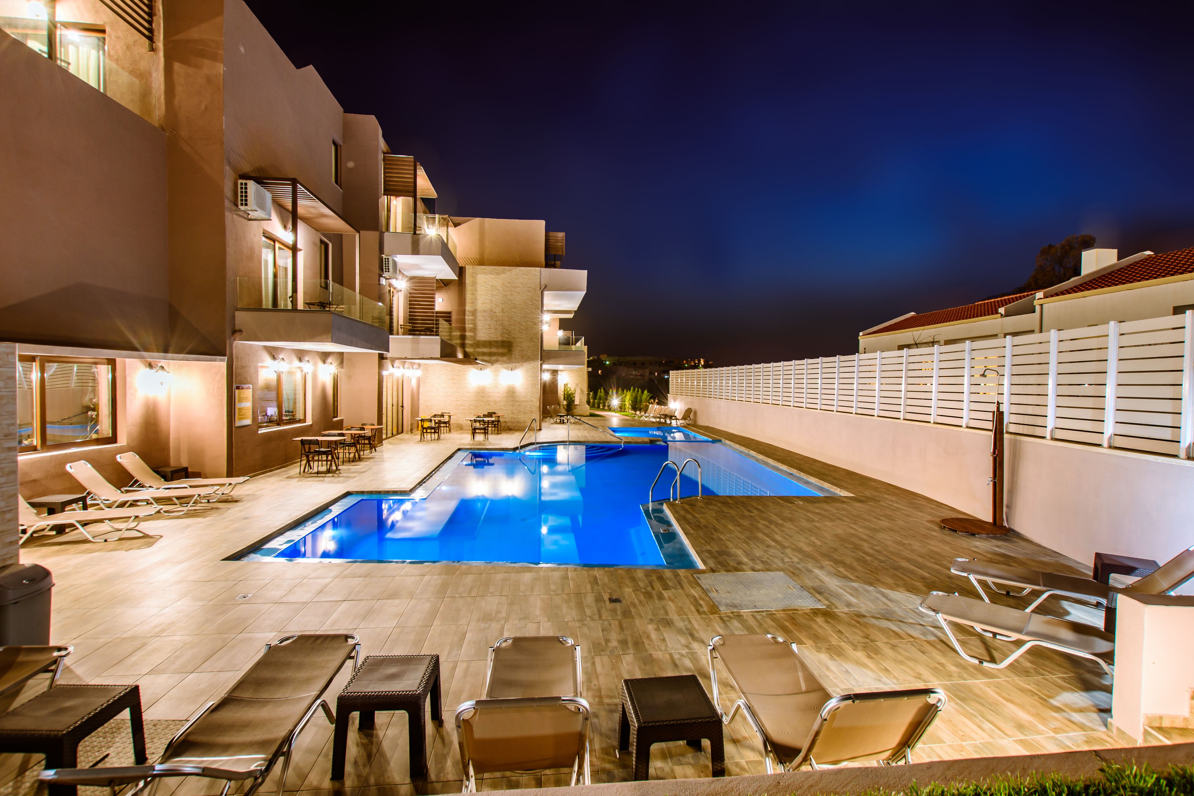 Photo - Gregory Comfort Hotel