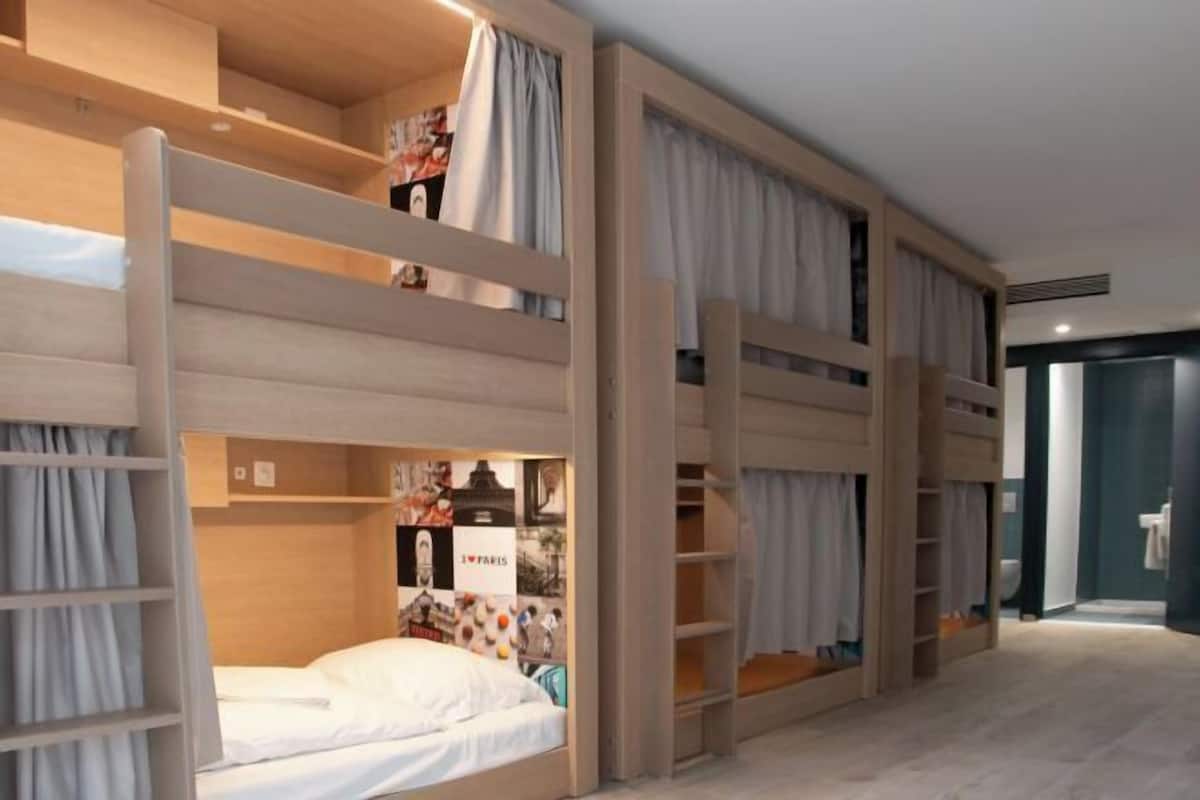 1 habitación, cortinas blackout, wifi gratis y ropa de cama