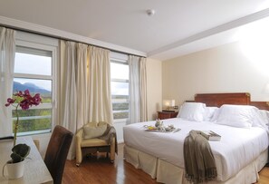 Blackout drapes, soundproofing, free WiFi, bed sheets - Casona del Boticario (San Vicente de la Sonsierra)