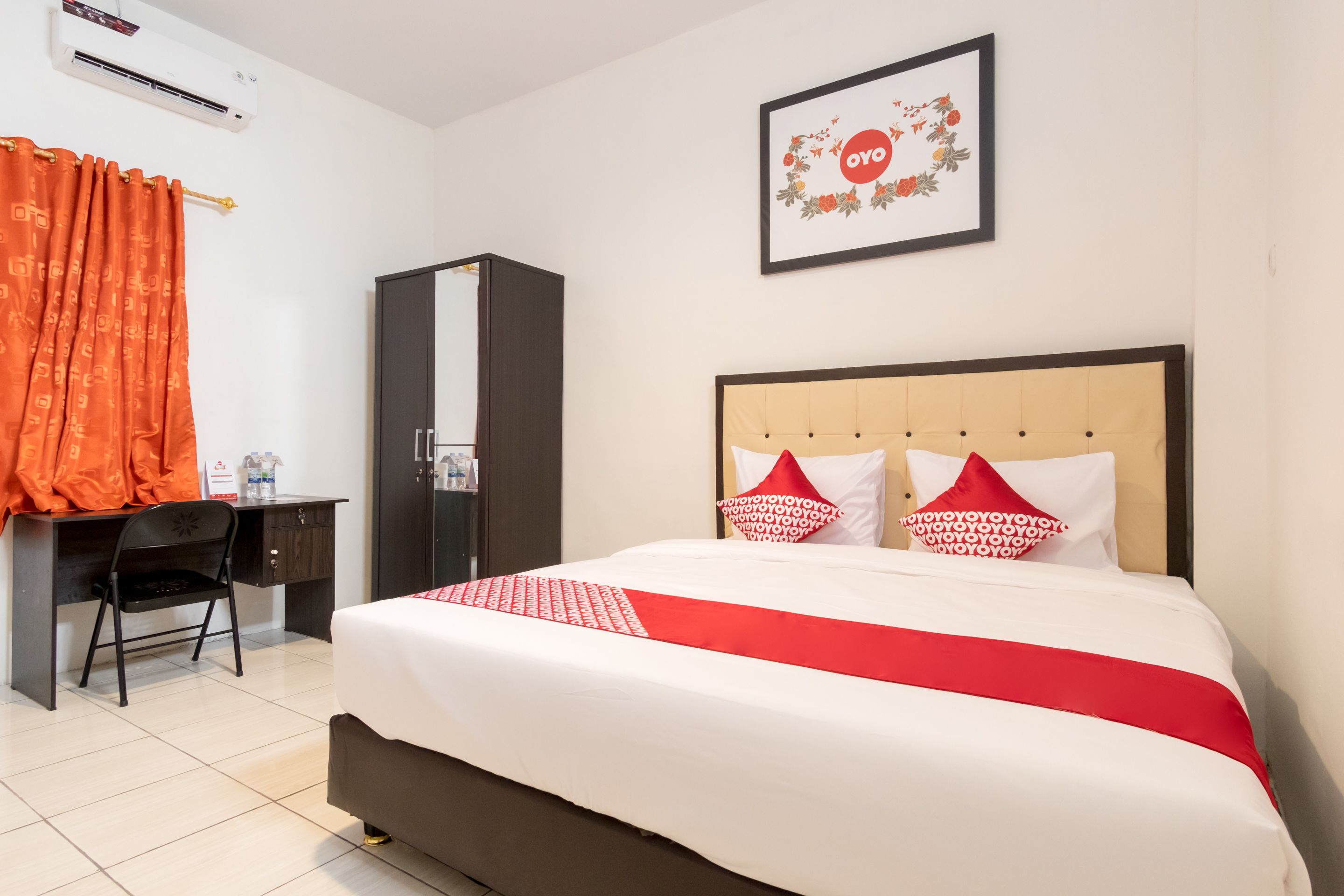 Bureau, Wi-Fi gratuit, draps fournis