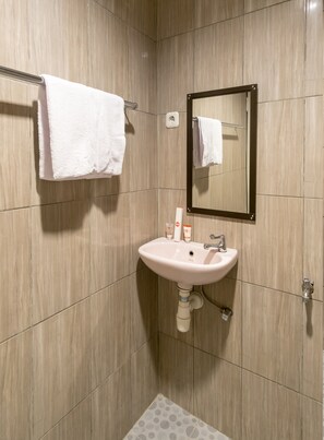 Enkeltrom – standard | Vask på badet