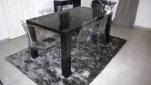 Apartment, 2 Bedrooms | In-room dining - Sci Yassmani (Port Gentil)