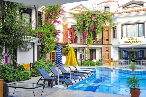 2 outdoor pools, sun loungers