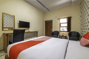 Quarto casal luxo | Escrivaninha, Wi-Fi de cortesia