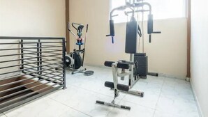Fitness facility - OYO 876 D' Exclusive (Tasikmalaya)