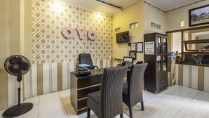 Lobby - OYO 876 D' Exclusive (Tasikmalaya)