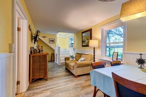 Cottage Standard, 2 chambres, non-fumeur (Turtle's Nest) | Coin séjour