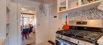 Riverside Inn and Cottages