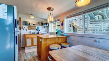 Standard Cottage, 1 Bedroom, Non Smoking (Surf Shack) | Private kitchen | Fridge, microwave, oven, dishwasher