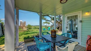 Standard-Ferienhaus, 2 Schlafzimmer, Nichtraucher (King's Tide) | Terrasse/Patio