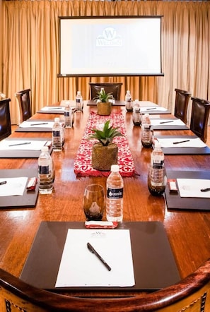 Meeting facility