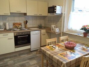 In-room dining - Ferienwohnungen, Monteurwohnungen & Pension FEWO Helmstedt (Helmstedt)