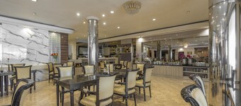 Collection O 637 Yasmin Hotel