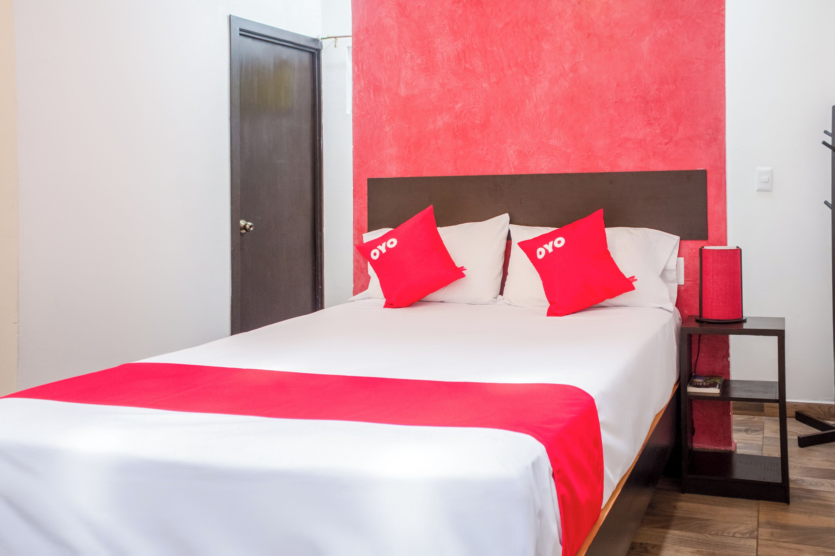 standard | iron/ironing board, free wifi, bed sheets