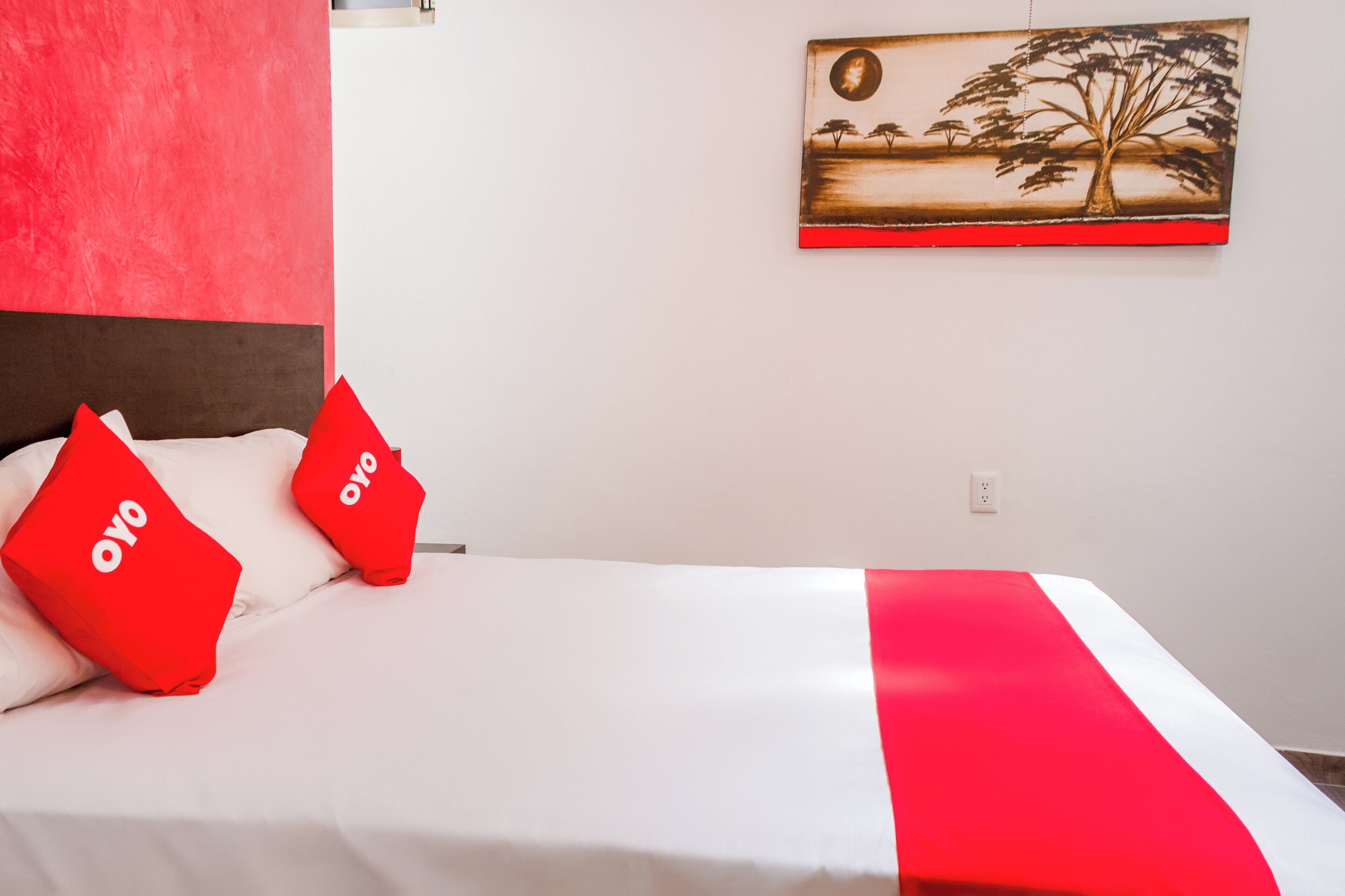 standard | iron/ironing board, free wifi, bed sheets