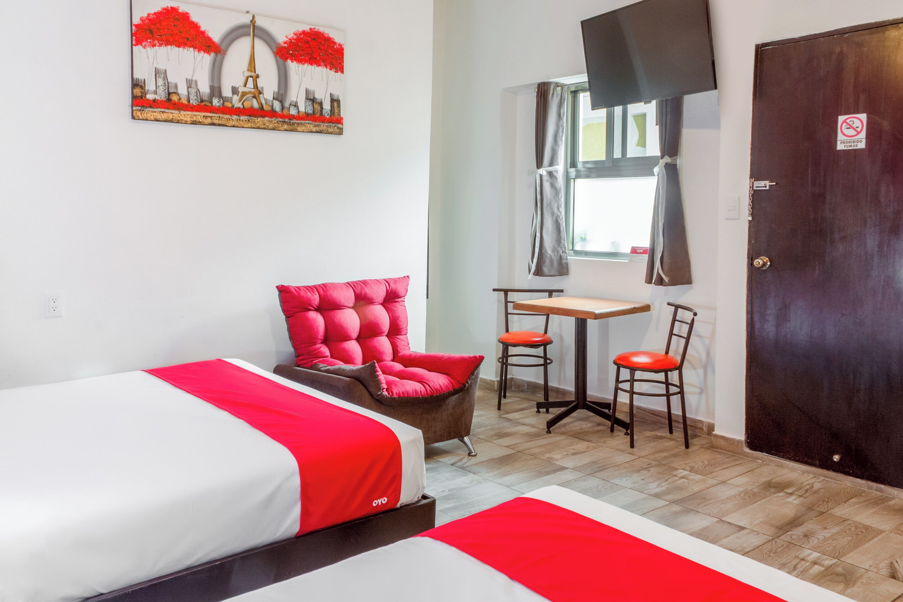 deluxe two beds | iron/ironing board, free wifi, bed sheets