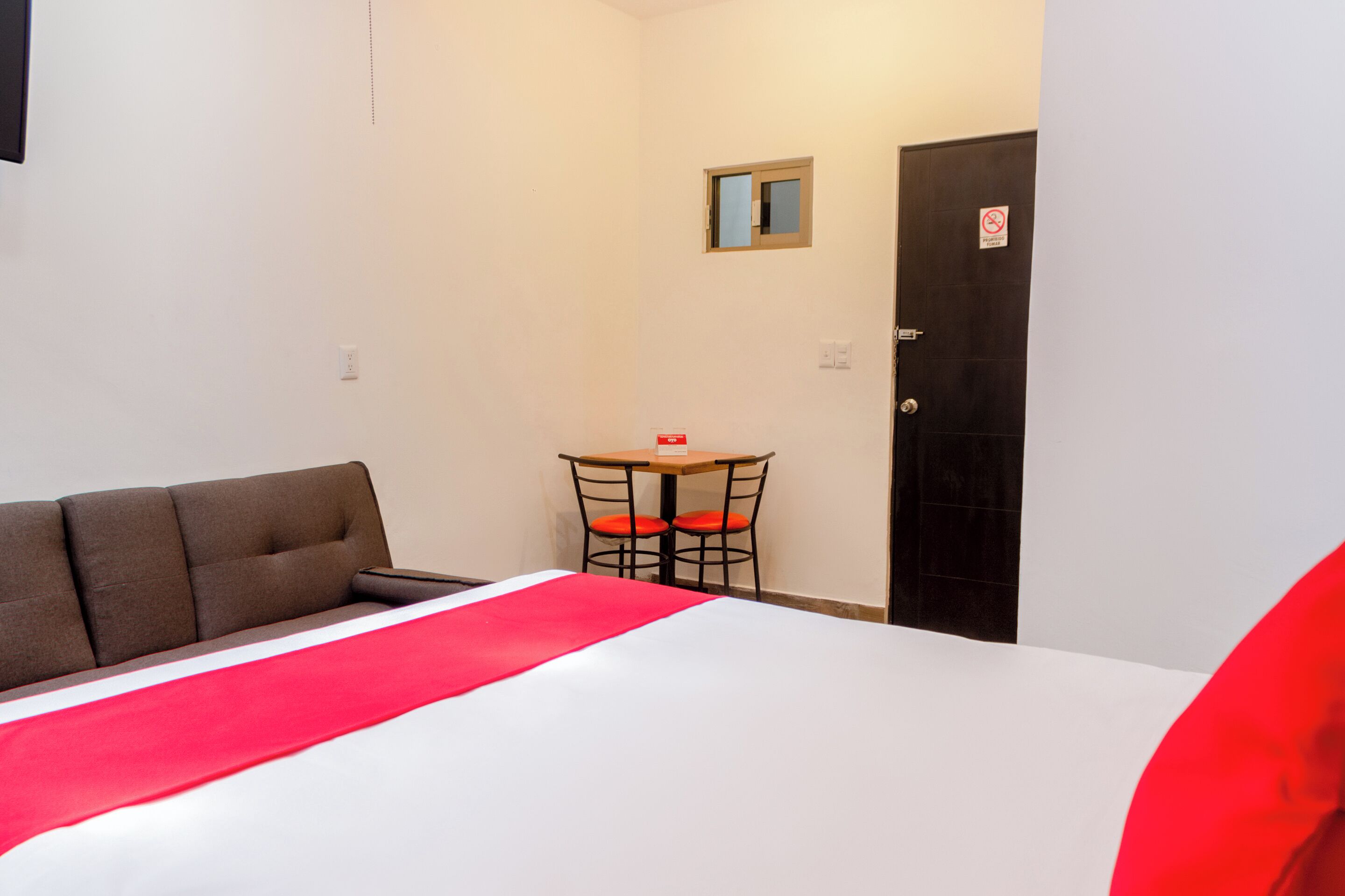 standard | iron/ironing board, free wifi, bed sheets