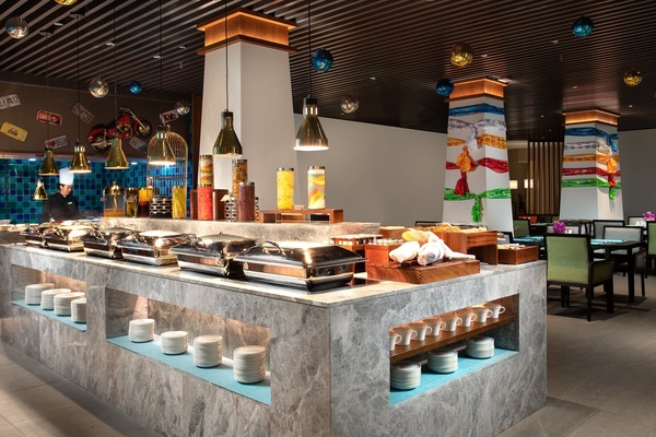 Daily buffet breakfast for a fee