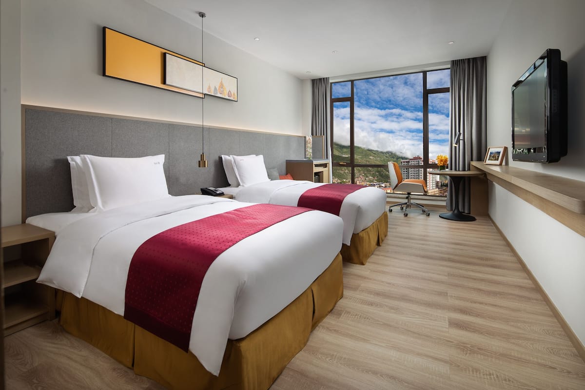 2 Twin Beds Standard | Premium bedding, down comforters, minibar, in-room safe