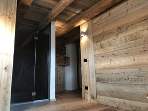 Premium bedding, down duvets, individually decorated - Grizzly Haus (Ville di Fiemme)