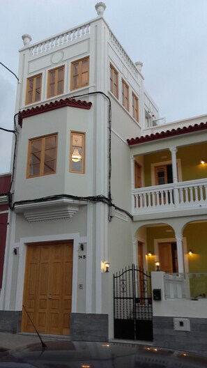Overnatningsstedets facade