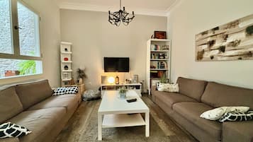 Standard Shared Dormitory, Women only (Tejeda) | Living area