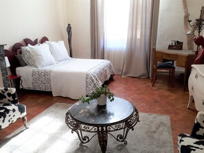 غرفة سوبيريور مزدوجة (Ange) | 1 غرفة نوم وأغطية فراش متميزة وأسرّة بإسفنج يتكيف مع شكل الجسم