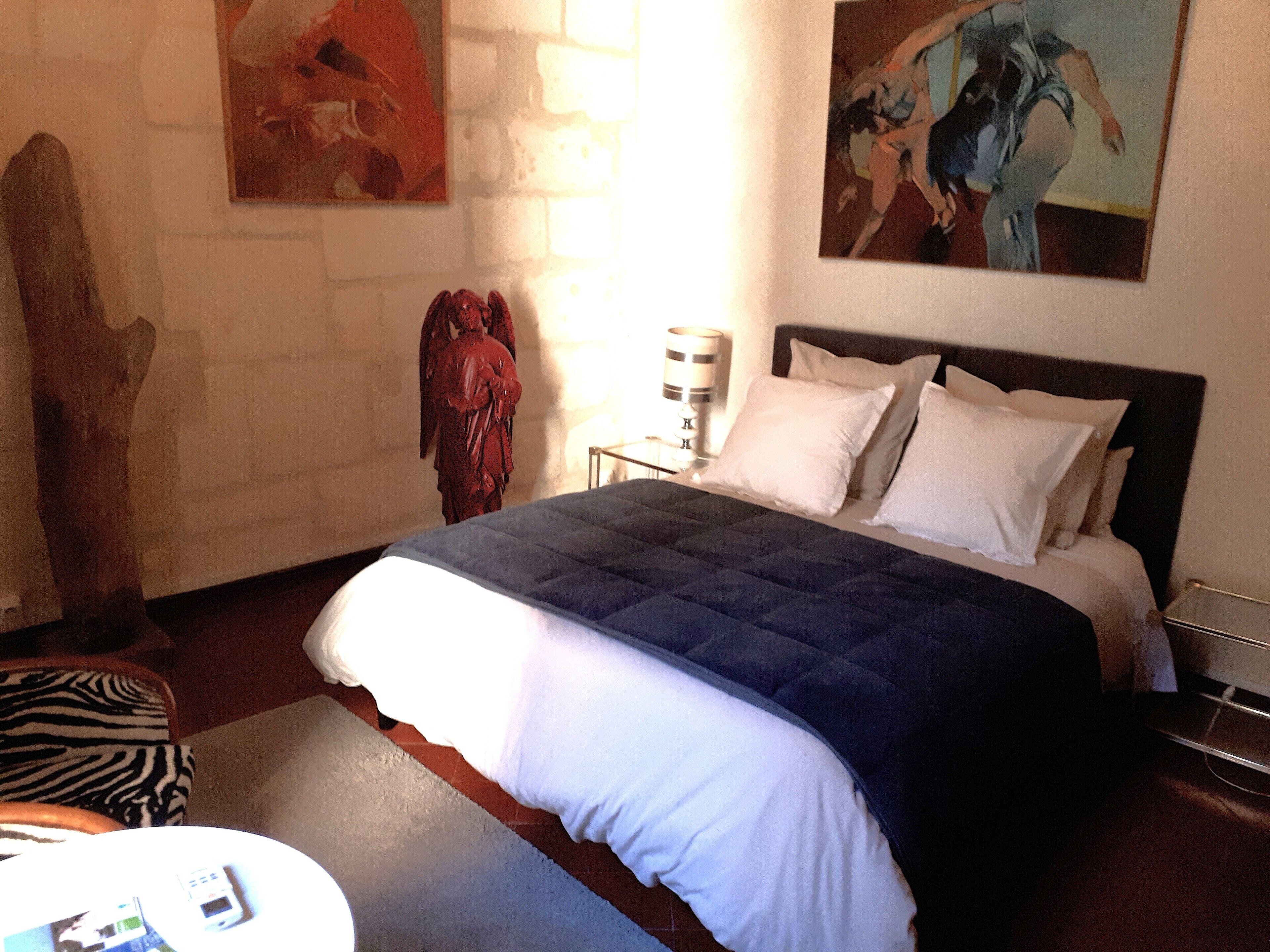 Comfort Double Room (Birdy) | Peralatan tempat tidur premium, busa memori, dihias secara berasingan 